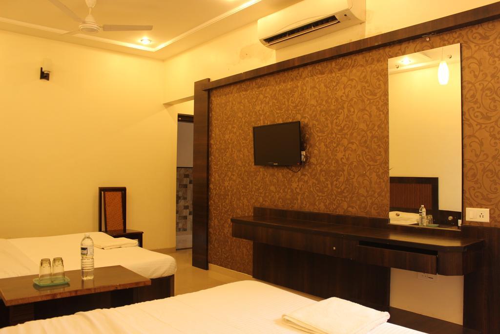Hotel Sai Ramanand Shirdi Eksteriør bilde