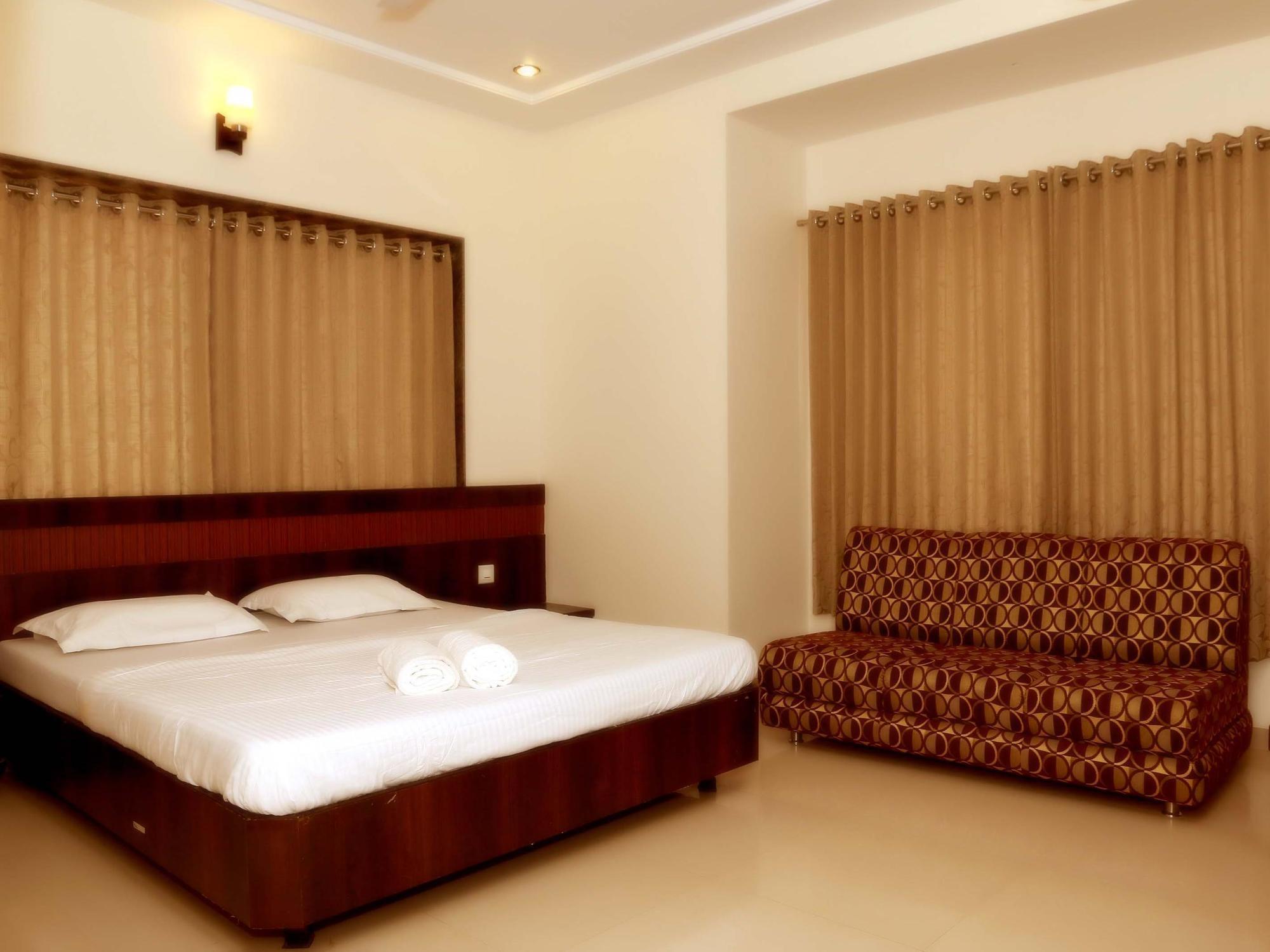 Hotel Sai Ramanand Shirdi Eksteriør bilde